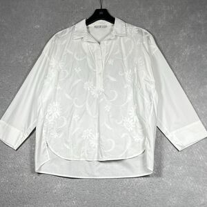Whyci YC Milano Embroidered Top Sz 42 or Small White 3/4 Sleeve Made In Italy